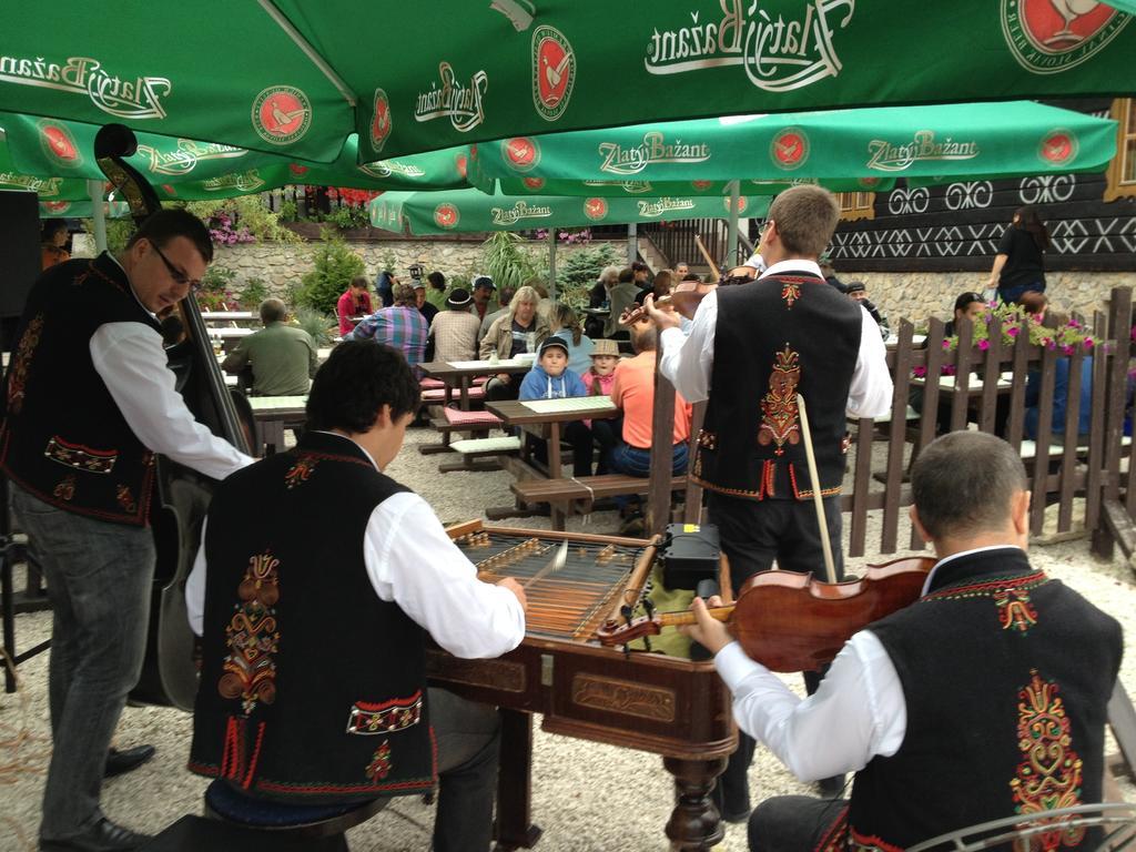 Penzion Javorina Čičmany Buitenkant foto