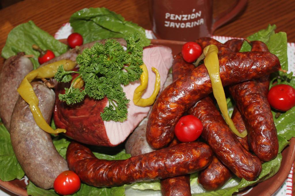 Penzion Javorina Čičmany Buitenkant foto