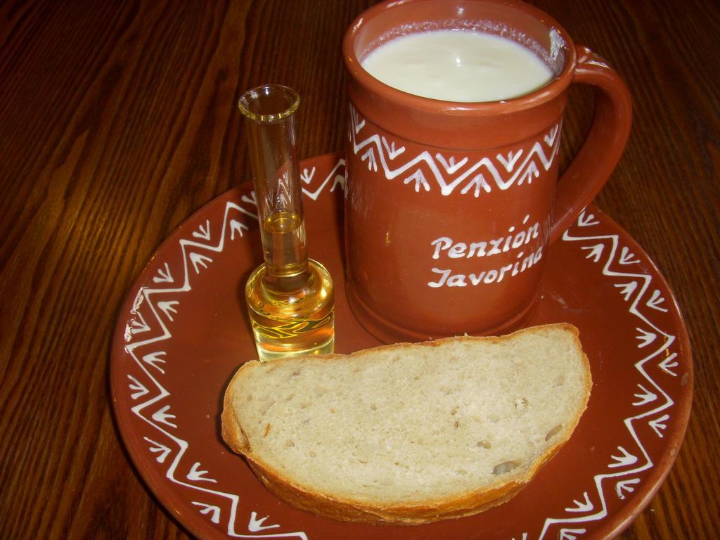 Penzion Javorina Čičmany Buitenkant foto